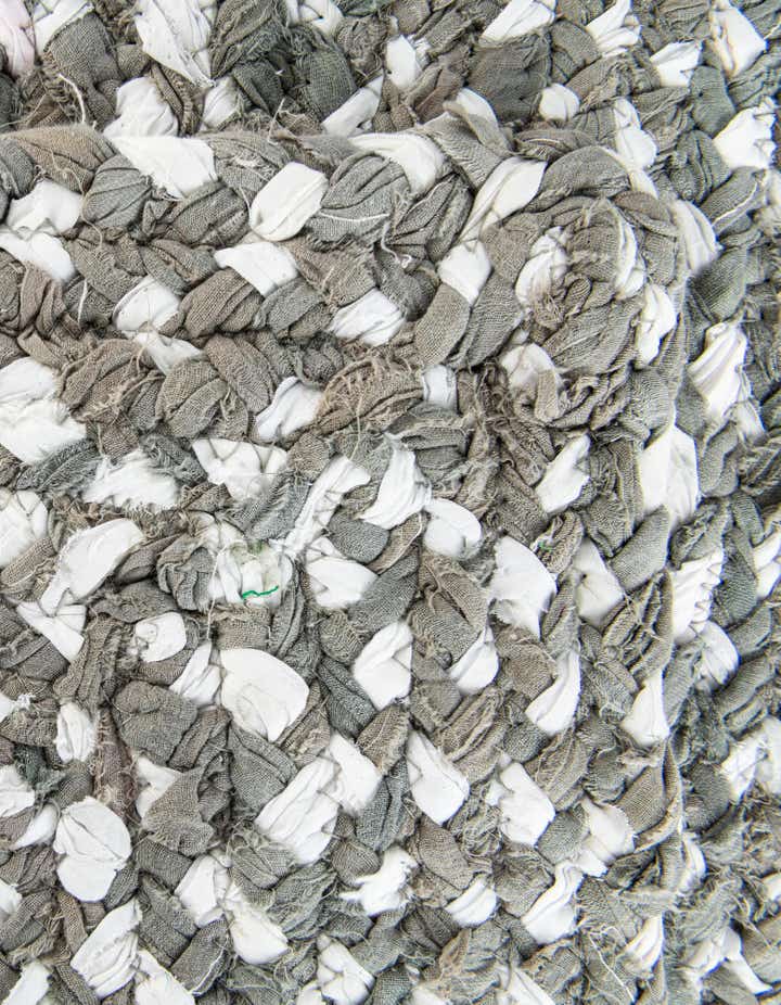 4' 1 x 5' Handmade Braided Chindi Rug