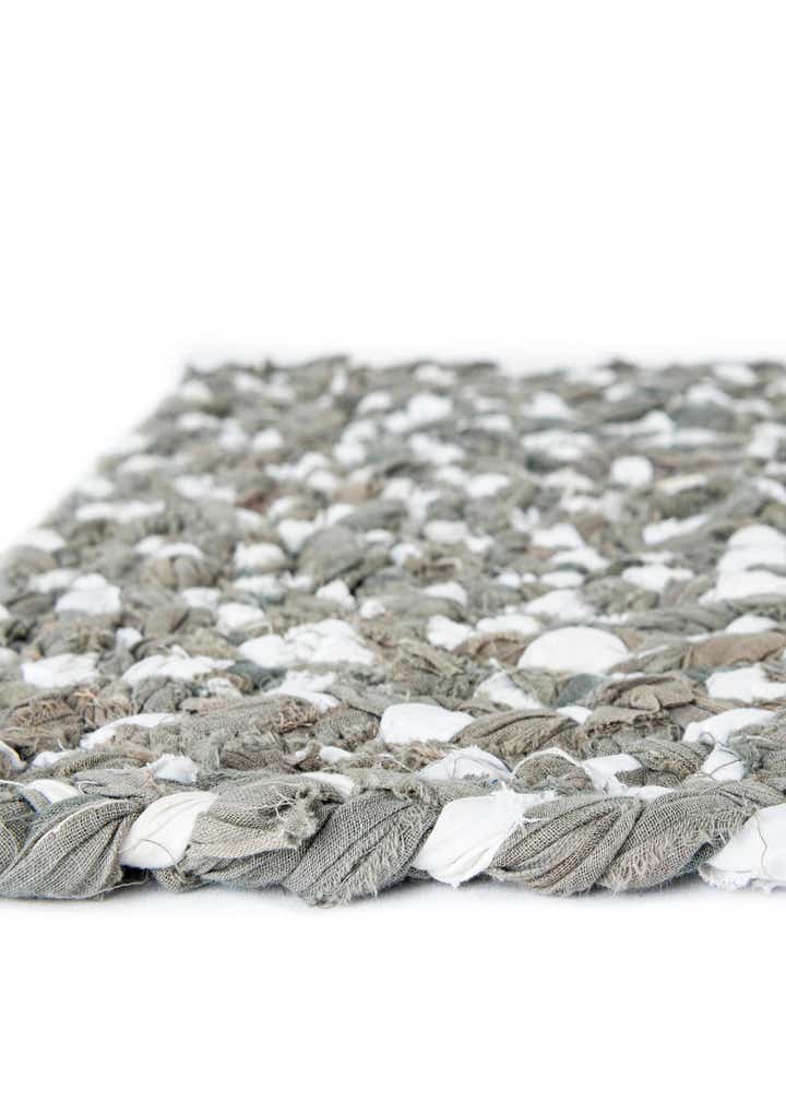 2' x 3' 1 Handmade Braided Chindi Rug