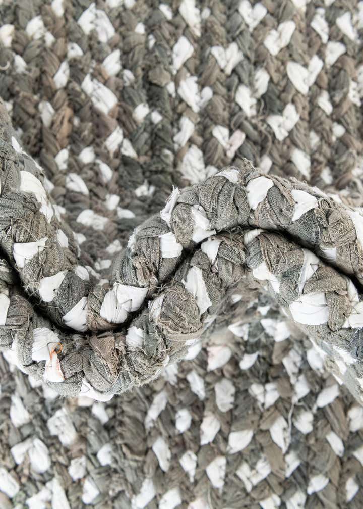 2' x 3' 1 Handmade Braided Chindi Rug