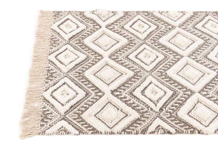 2' 2 x 3' 1 Handmade Braided Jute Rug