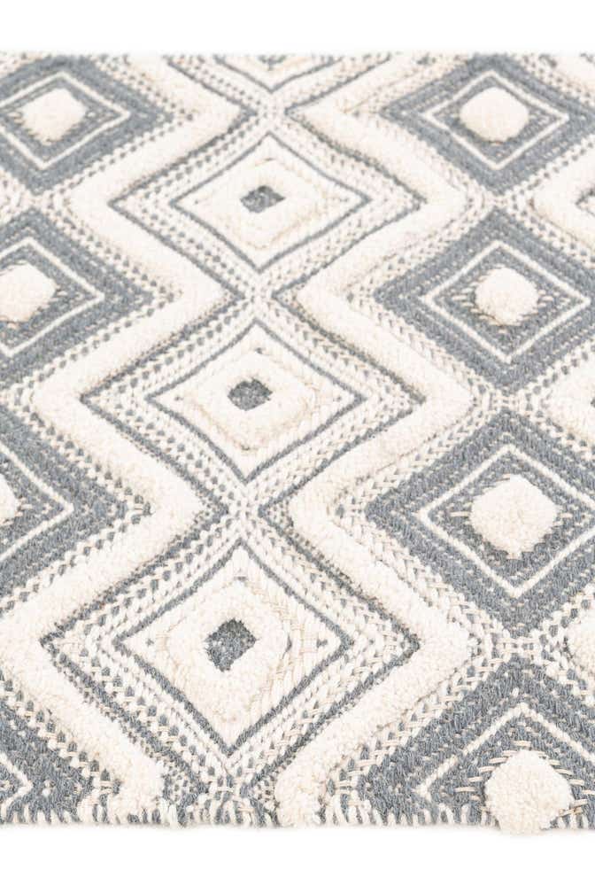 2' x 3' Handmade Braided Jute Rug