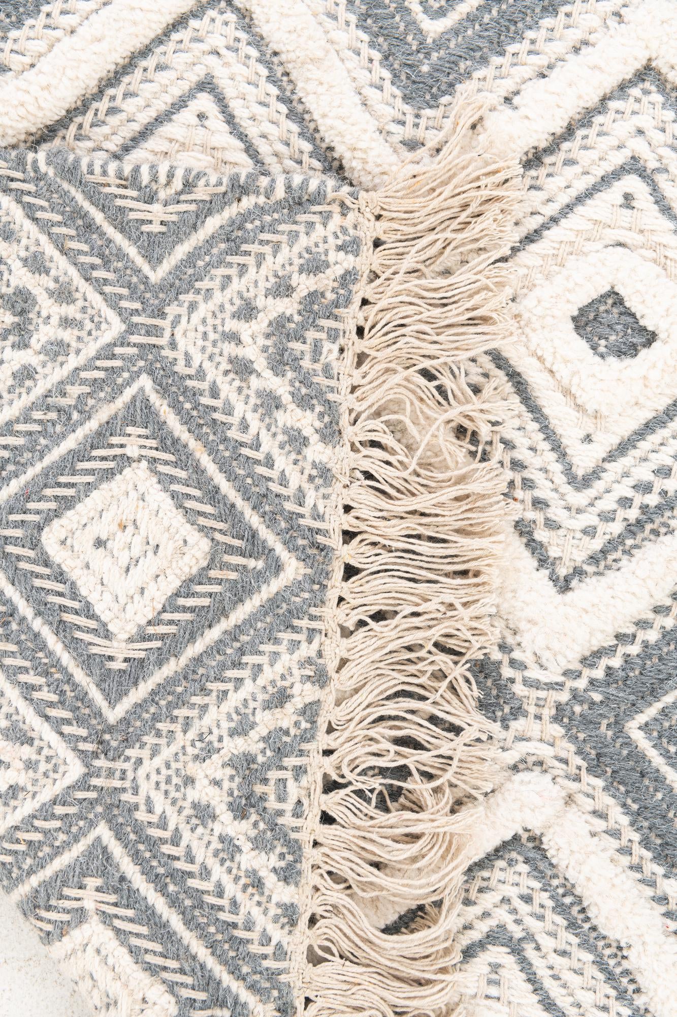 2' x 3' Handmade Braided Jute Rug
