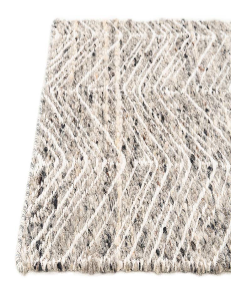 Detail image of 2' x 3' 2 Hand Knotted Braided Jute Rug