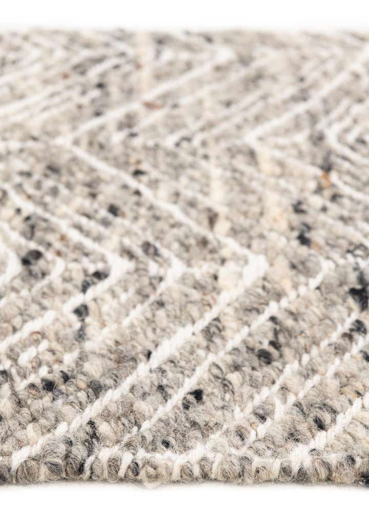 2' x 3' 2 Hand Knotted Braided Jute Rug