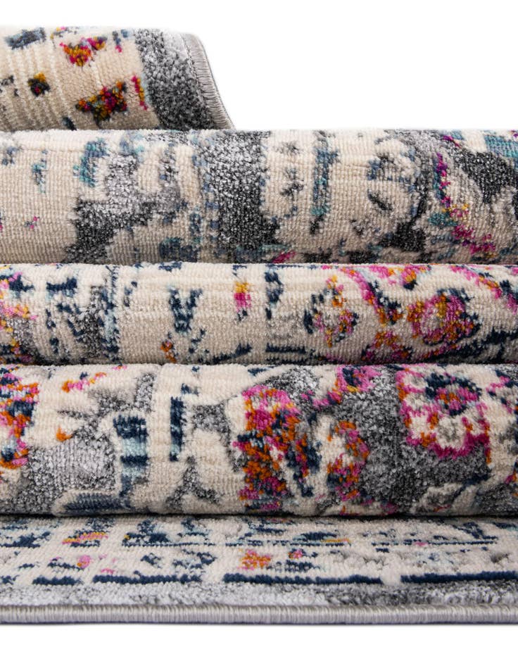 Detail image of 9' x 12' Budapest Rug