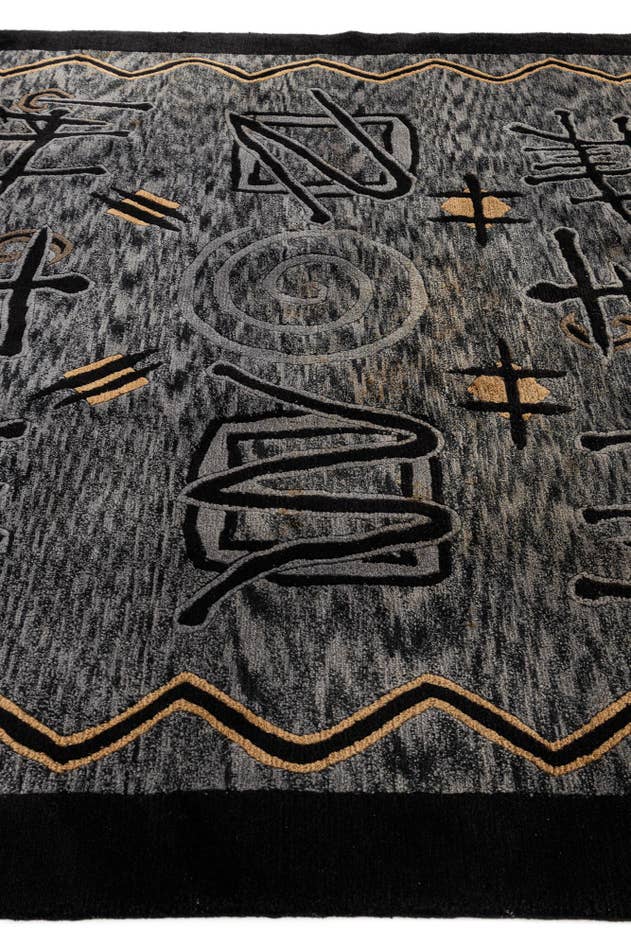 Detail image of 6' 8 x 9' 9 Hand Knotted Carved Pekin Wool Rug
