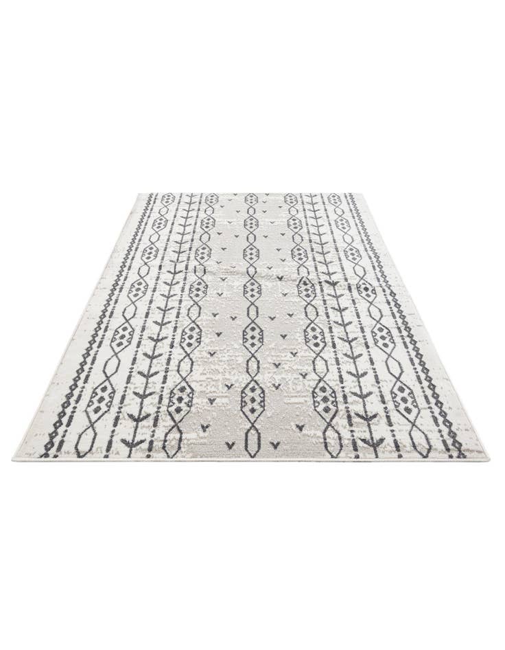 Detail image of 5' 3 x 7' 8 Caspian Rug