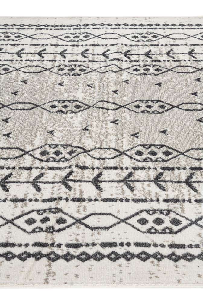 5' 3 x 7' 8 Caspian Rug