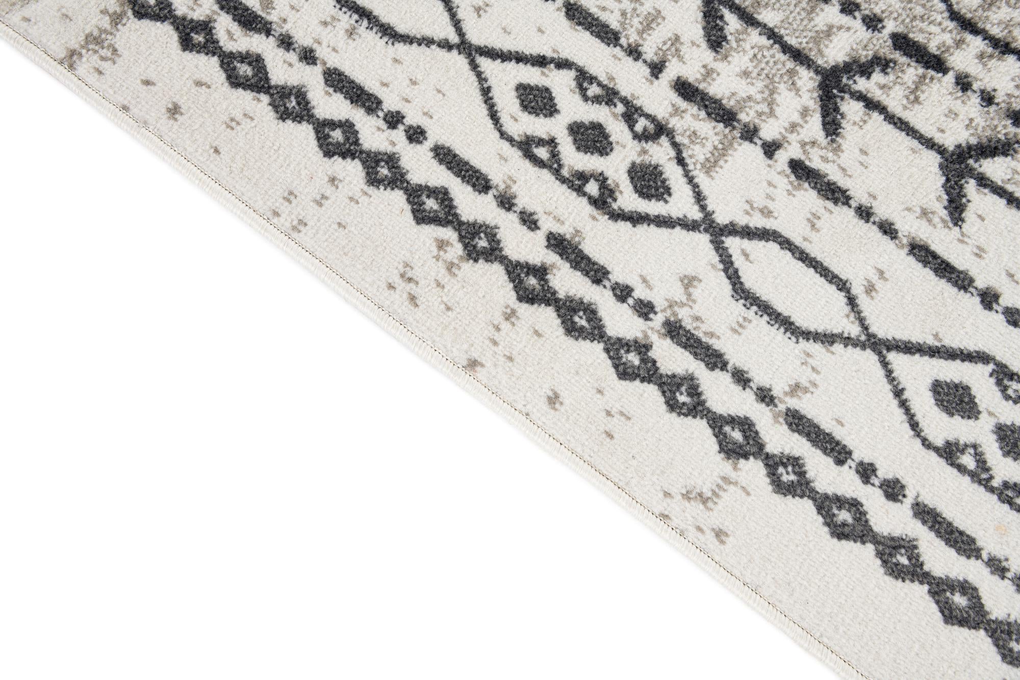 5' 3 x 7' 8 Caspian Rug