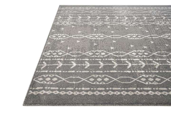 5' 3 x 7' 9 Caspian Rug