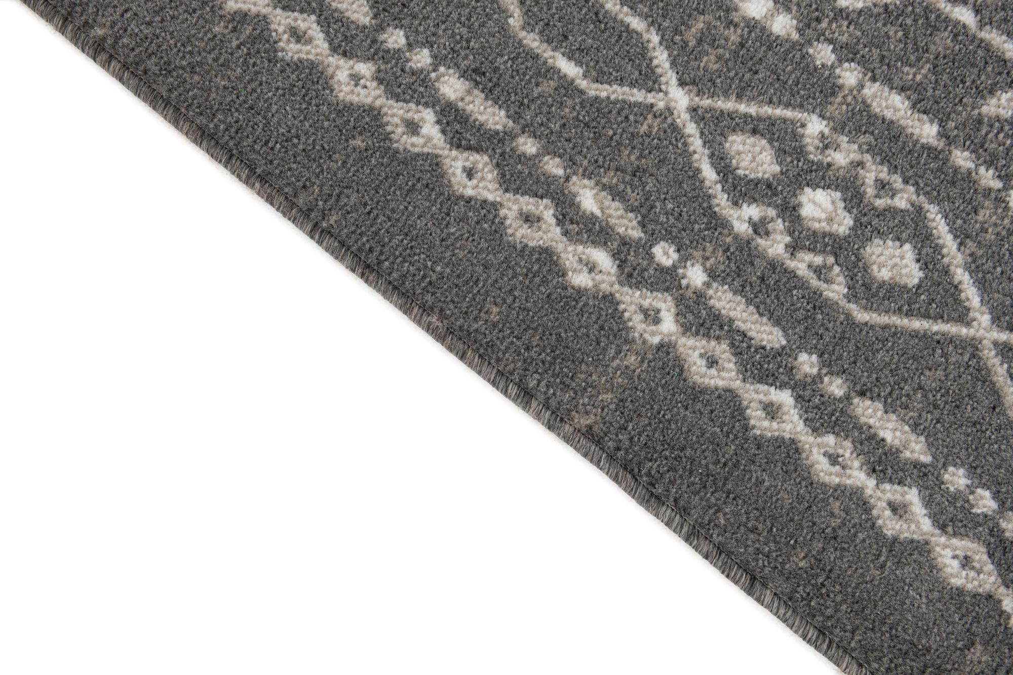 5' 3 x 7' 9 Caspian Rug