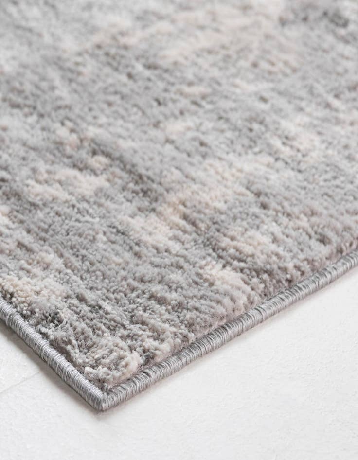 Detail image of 3' 3 x 5' 3 Caspian Rug