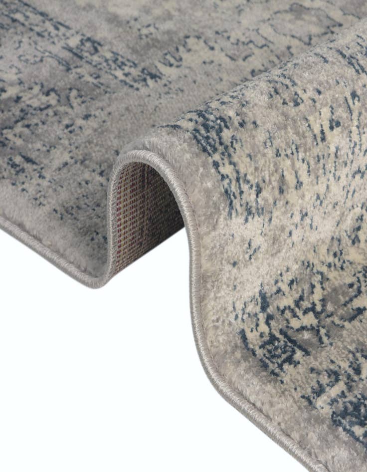 Detail image of 4' x 6' Charleston Rug