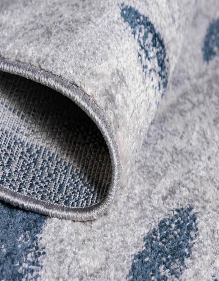 Detail image of 8' x 10' Charleston Rug