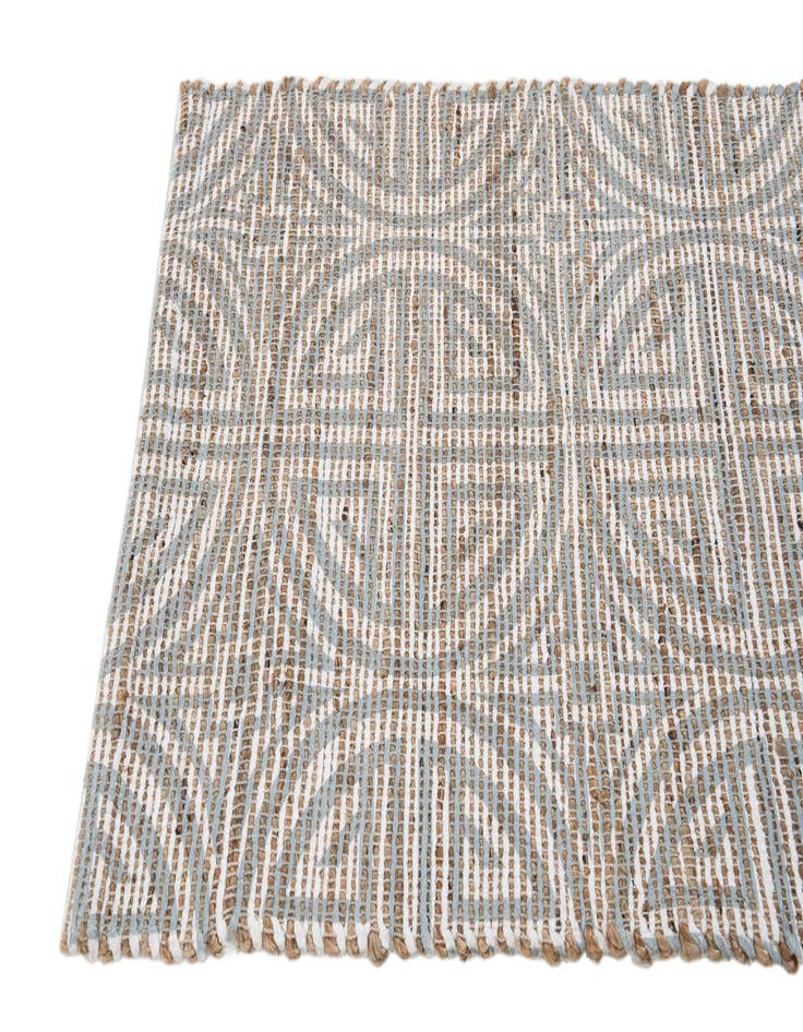 Detail image of 2' x 3' Hand Woven Chenille Jute Rug