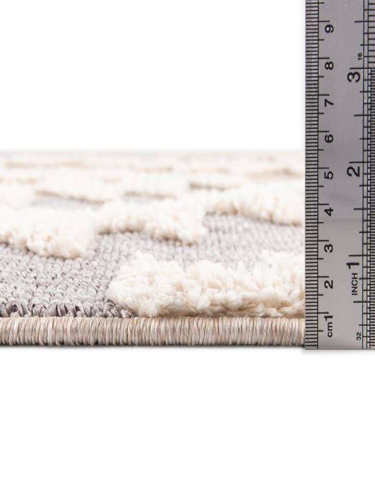 Detail image of 4' x 6' Cherokee Rug