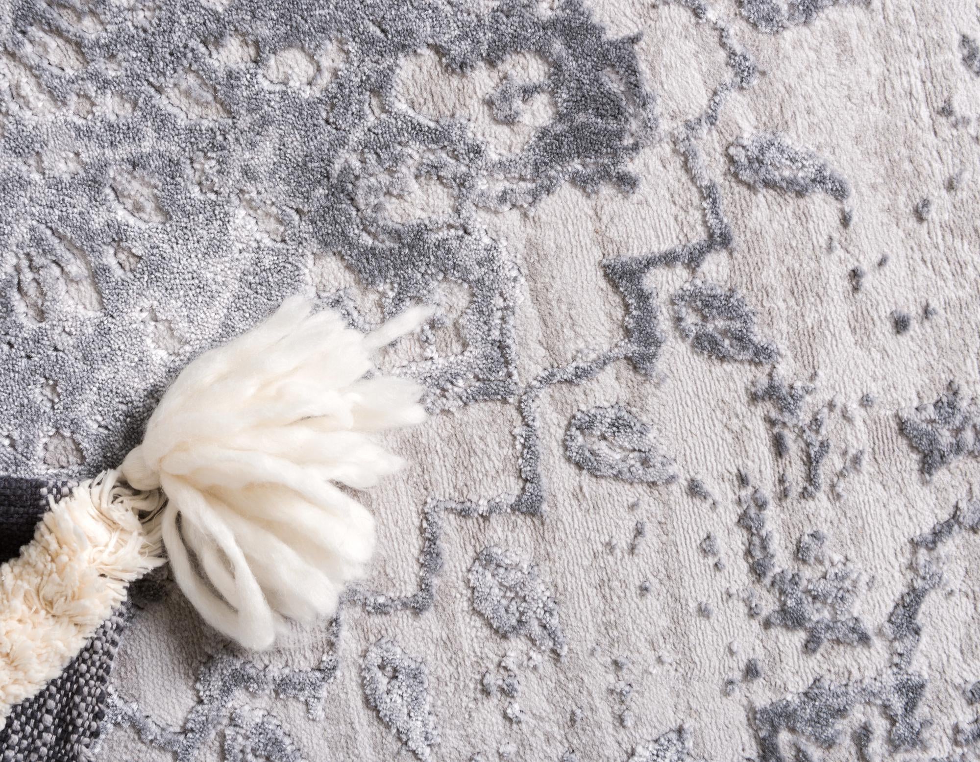 5' x 8' Chesterfield Rug