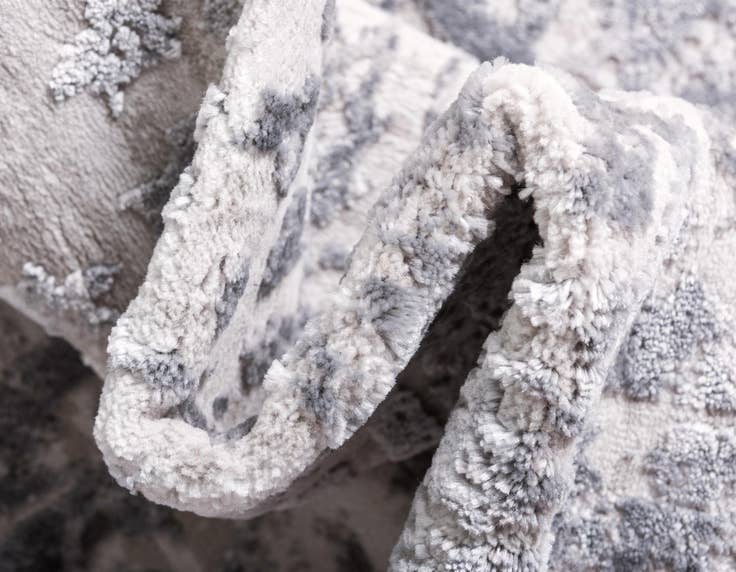 Detail image of 9' x 12' 2 Chesterfield Rug