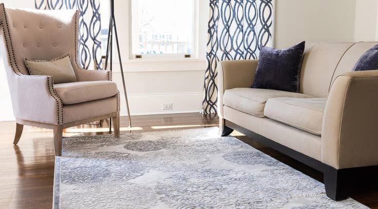 Detail image of 10' 4 x 14' Chesterfield Rug