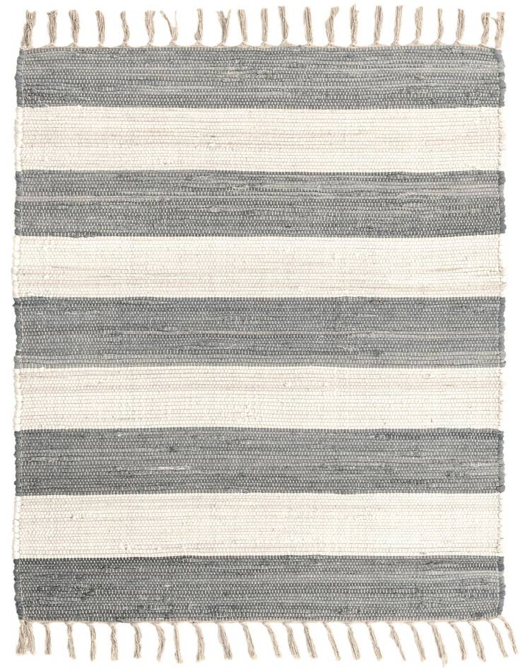 Detail image of 3' 1 x 5' 1 Hand Woven Chindi Rag Rug