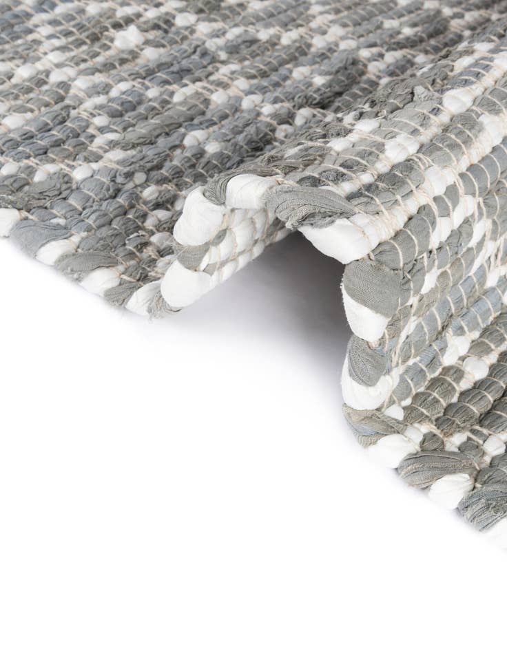 Detail image of Custom Gray Tejido a mano Chindi Trellis Alfombra