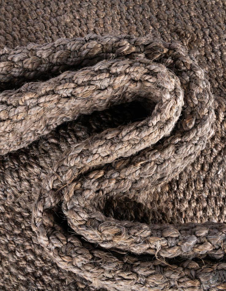 Detail image of 5' 1 x 8' Hand Woven Chunky Jute Rug