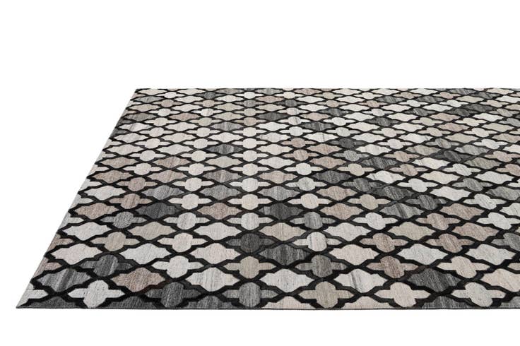 Detail image of 8' 1 x 9' 10 Cowhide - Patchwork Rug