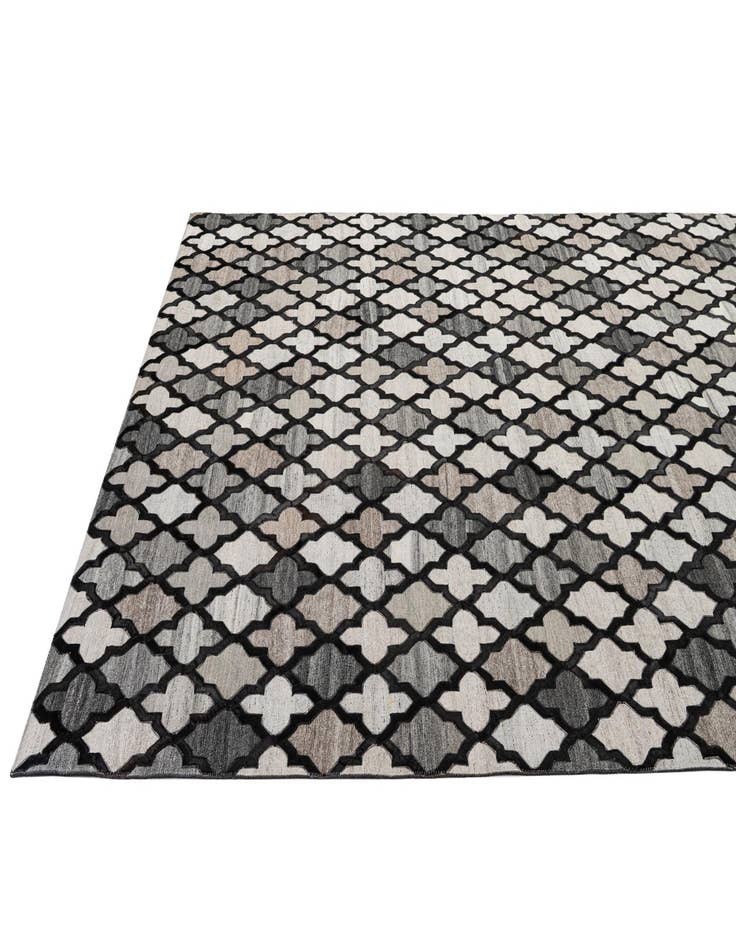 Detail image of 8' x 9' 10 Cowhide - Patchwork Rug