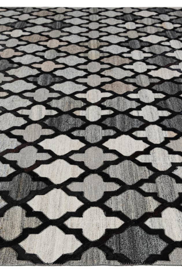 Detail image of 8' 1 x 9' 11 Cowhide - Patchwork Rug