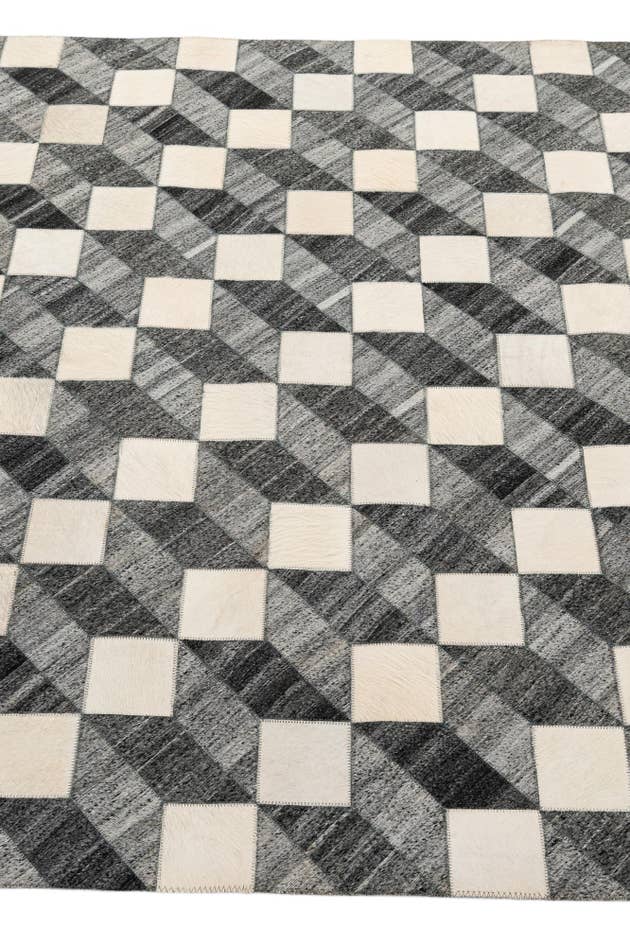 Detail image of 4' 11 x 7' 9 Cowhide - Patchwork Rug