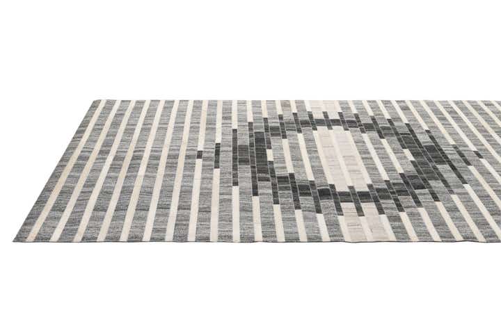 4' 11 x 7' 11 Cowhide - Patchwork Rug