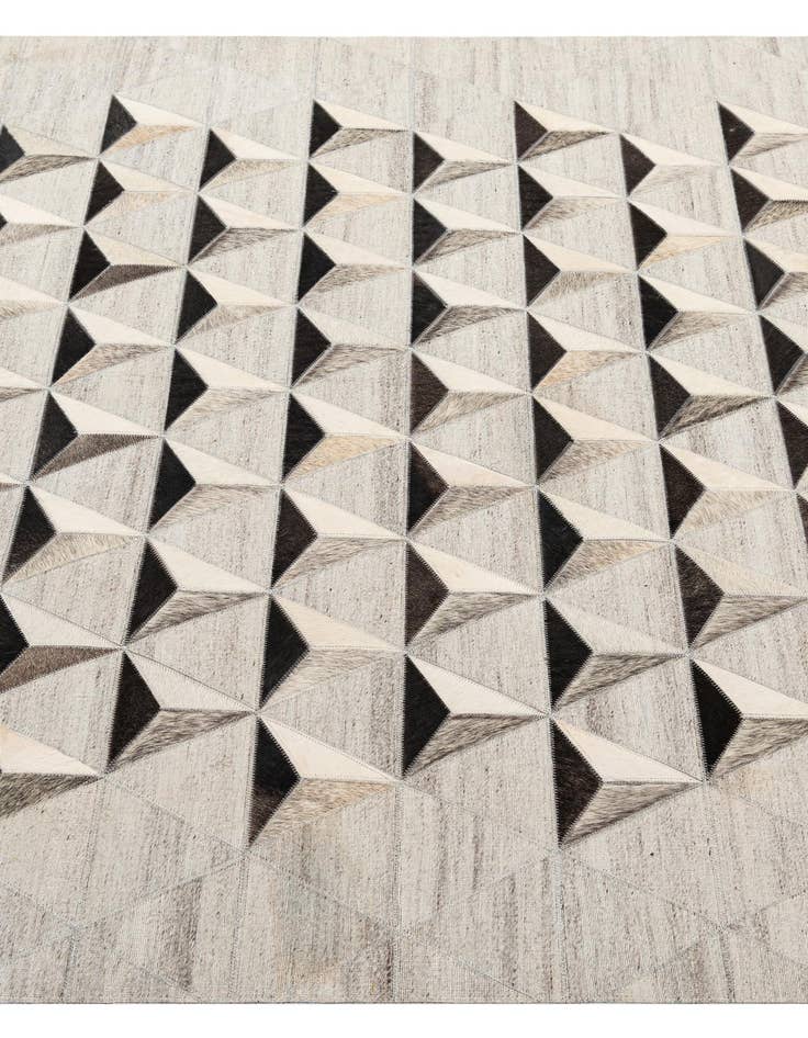 Detail image of 4' 11 x 7' 11 Cowhide - Patchwork Rug