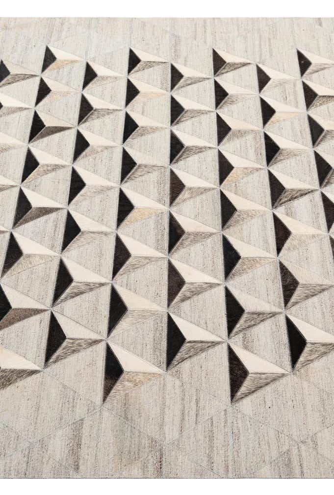 4' 11 x 7' 11 Cowhide - Patchwork Rug