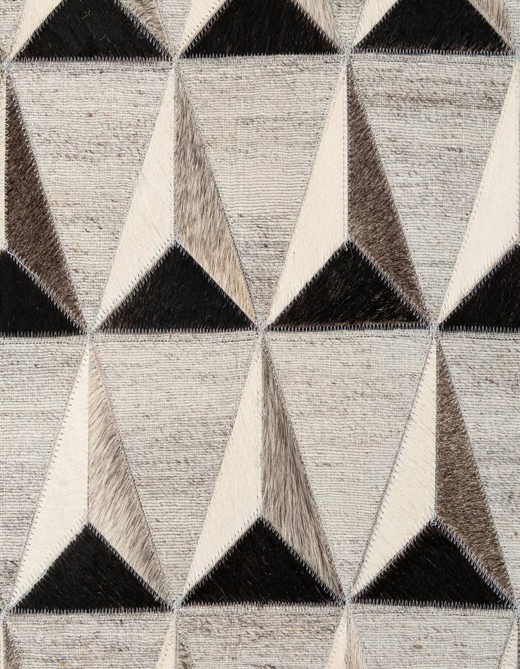 Detail image of 4' 11 x 7' 11 Cowhide - Patchwork Rug