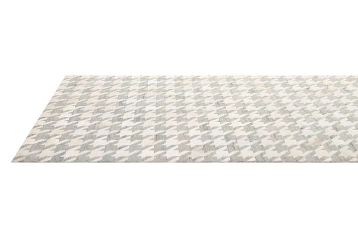 5' 1 x 7' 11 Cowhide - Patchwork Rug