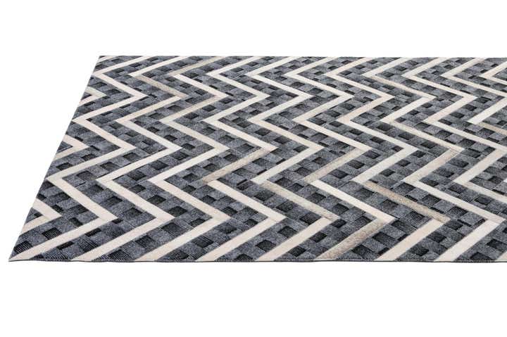 4' 11 x 7' 11 Cowhide - Patchwork Rug