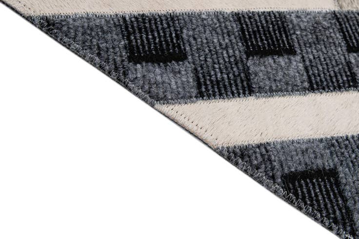 Detail image of 4' 11 x 7' 11 Cowhide - Patchwork Rug