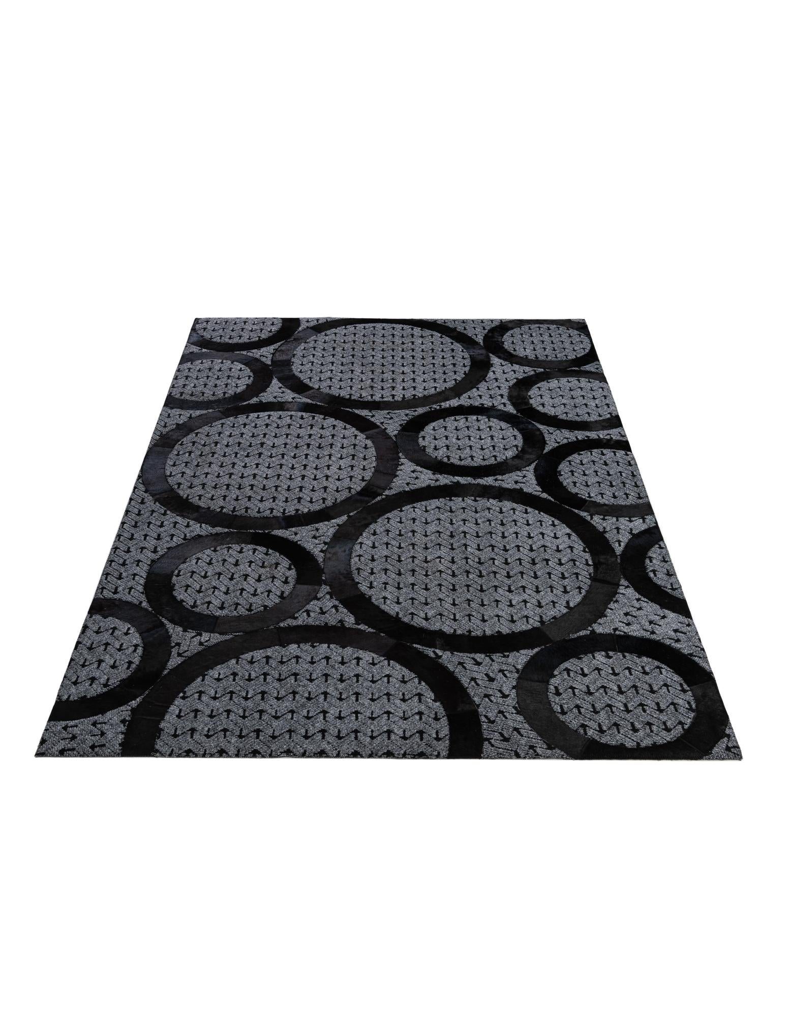 5' 1 x 8' Cowhide - Patchwork Rug