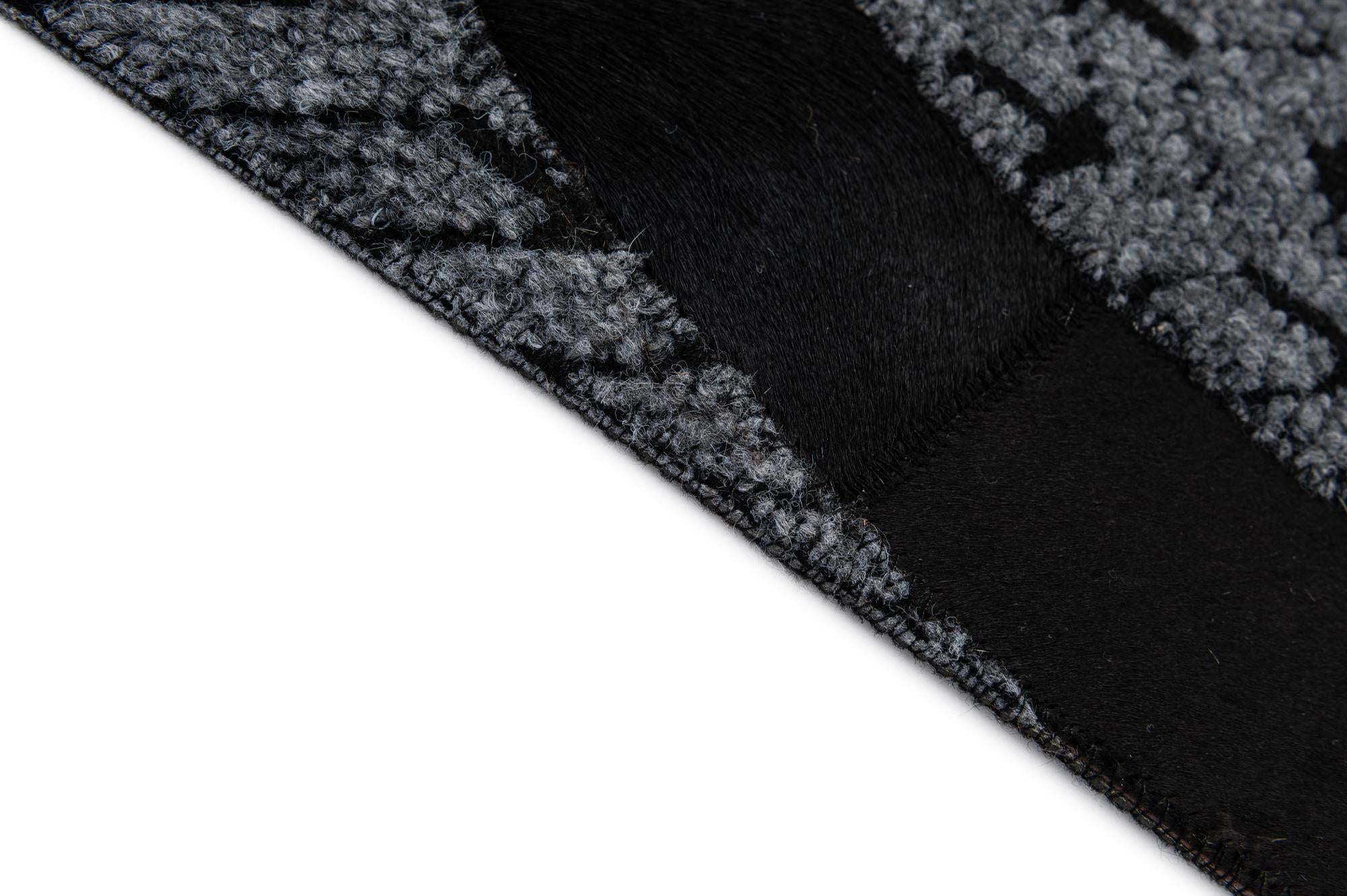 5' 1 x 8' Cowhide - Patchwork Rug