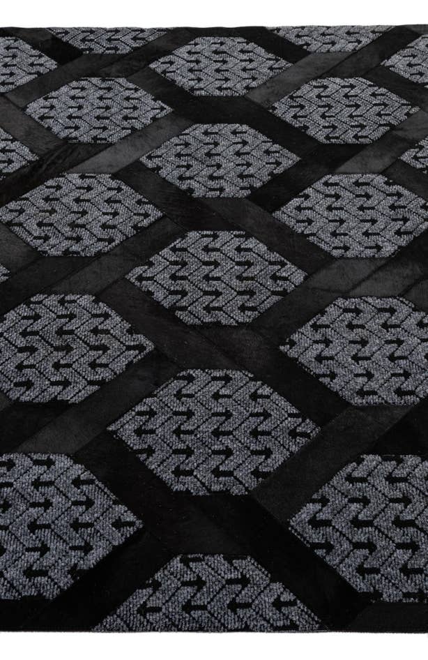 Detail image of 5' 4 x 7' 11 Cowhide - Patchwork Rug