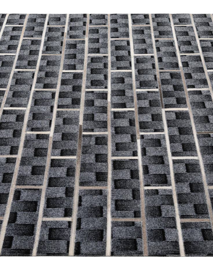 Detail image of 5' 1 x 7' 9 Cowhide - Patchwork Rug