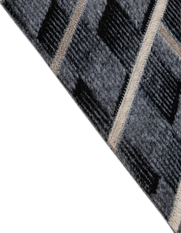 Detail image of 5' 1 x 7' 9 Cowhide - Patchwork Rug