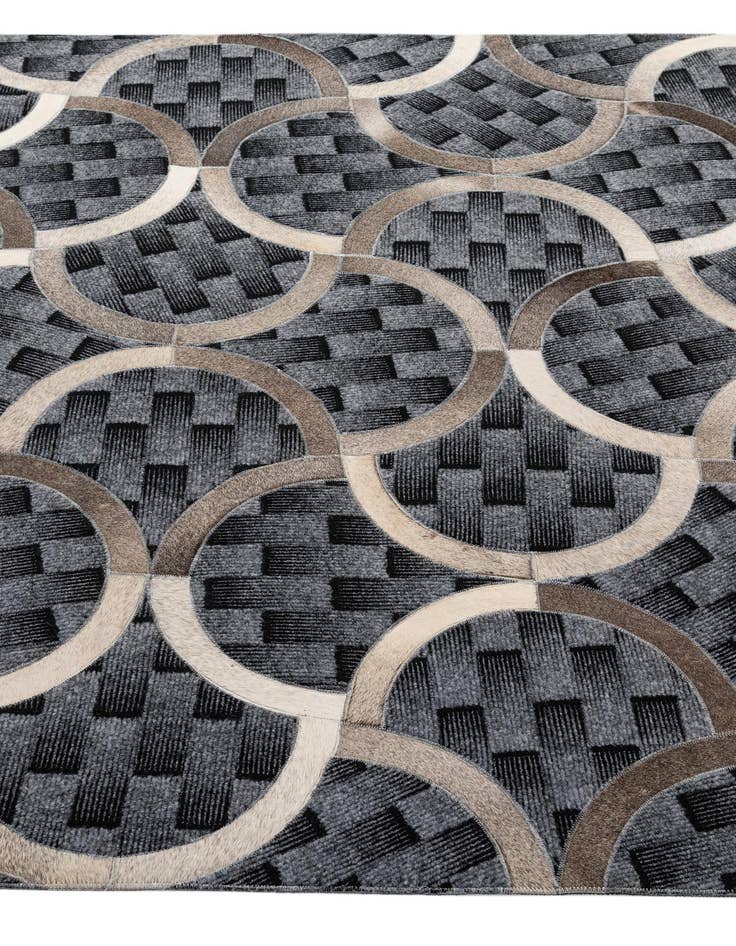 Detail image of 4' 11 x 8' Cowhide - Patchwork Rug