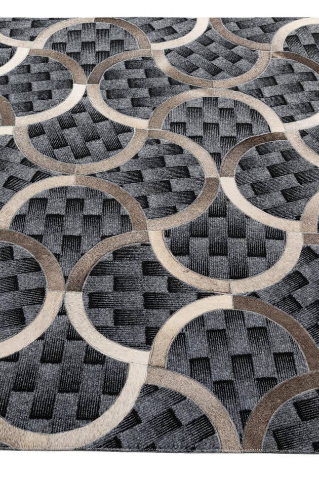 Detail image of 4' 11 x 8' Cowhide - Patchwork Rug