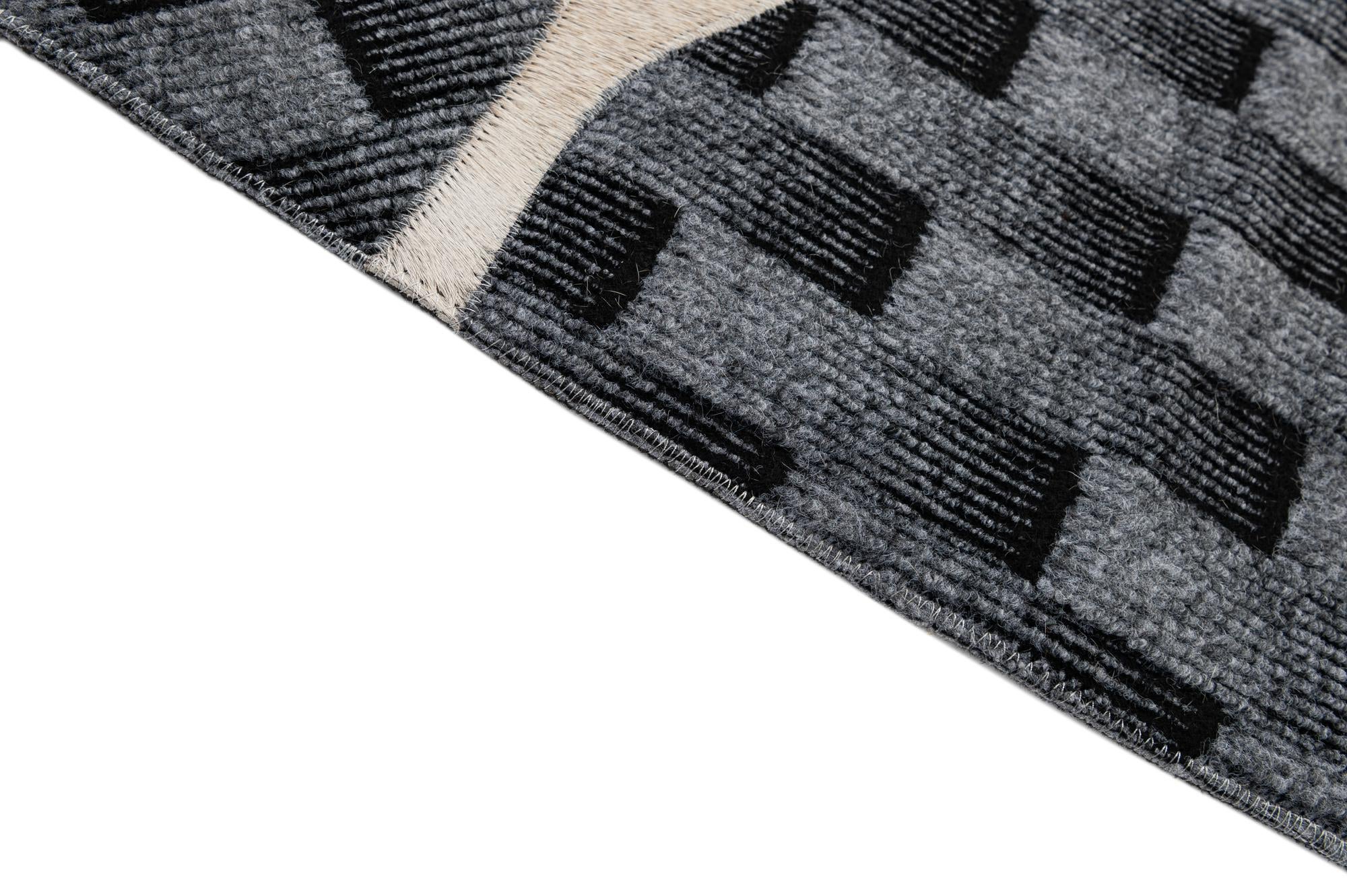 5' 2 x 8' Cowhide - Patchwork Rug