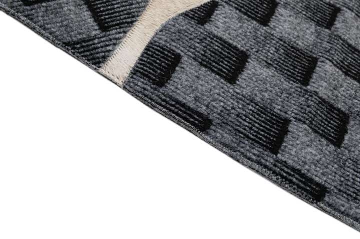 5' 2 x 8' Cowhide - Patchwork Rug