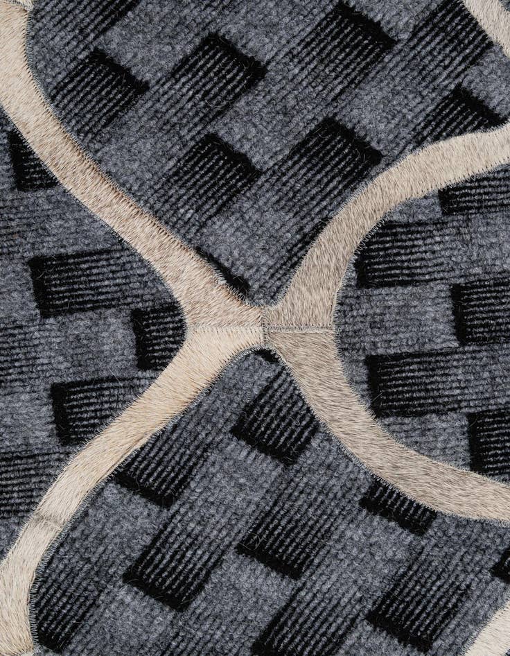 Detail image of 5' 2 x 8' Cowhide - Patchwork Rug