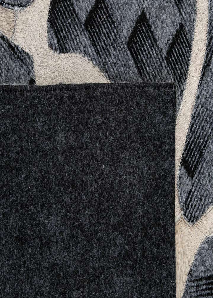 5' 2 x 8' Cowhide - Patchwork Rug