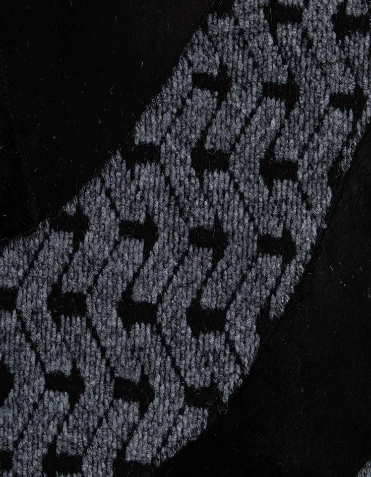 Detail image of 5' x 8' 1 Cowhide - Patchwork Rug