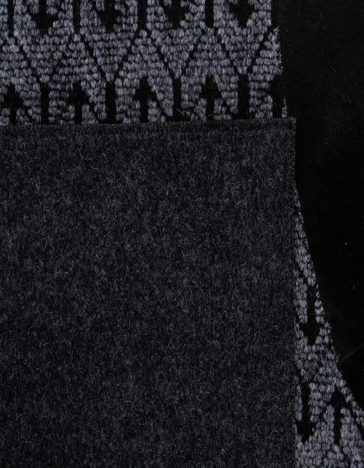 Detail image of 5' x 8' 1 Cowhide - Patchwork Rug